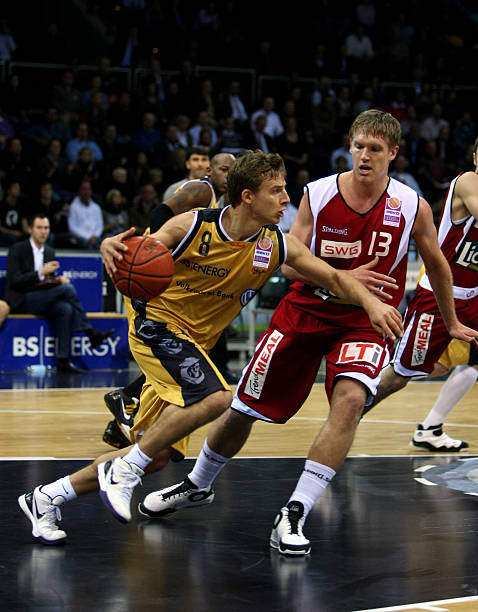 面的策略越 面的策略越