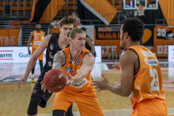 他们逐渐成 他们逐渐成